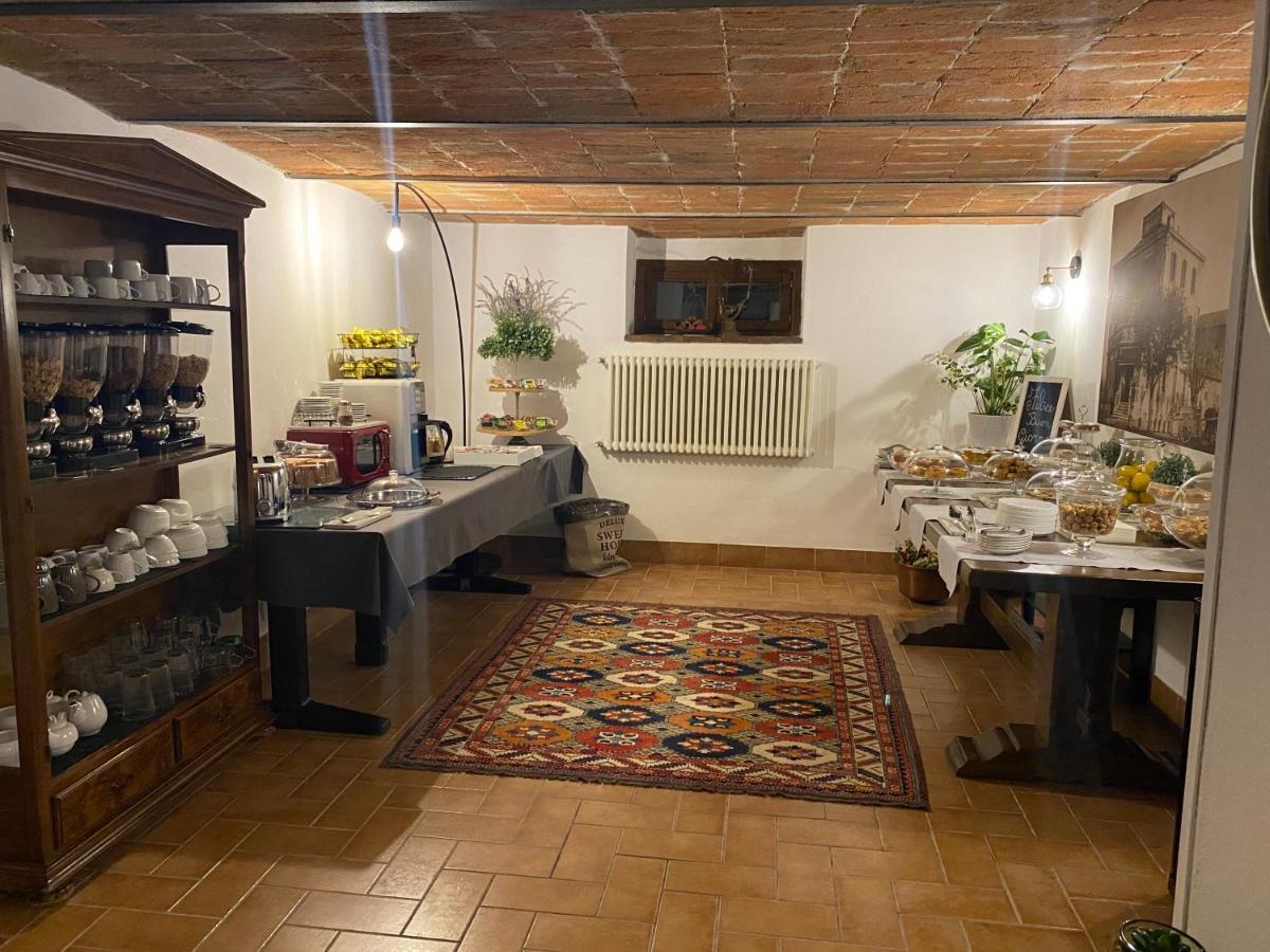 B&B Stazione Don Camillo Brescello Exterior photo