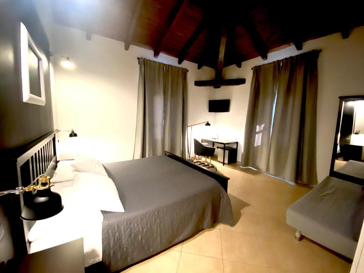 B&B Stazione Don Camillo Brescello Exterior photo